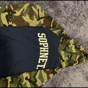 Sophnet Premium Hoodie Worn 3x. Slept on Brand 🐝